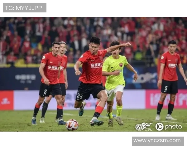 成都飞盘队状态引发热议球迷对表现和战术分歧明显