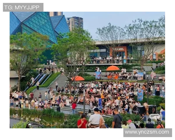 重庆滑板队进攻战术解析与滑板运动热潮的深度探讨 重庆滑板队进攻战术解析与滑板运动热潮的深度探讨