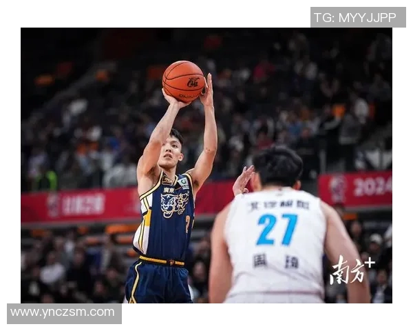 CBA季后赛精彩回顾广东队对战新疆队全场录像分析